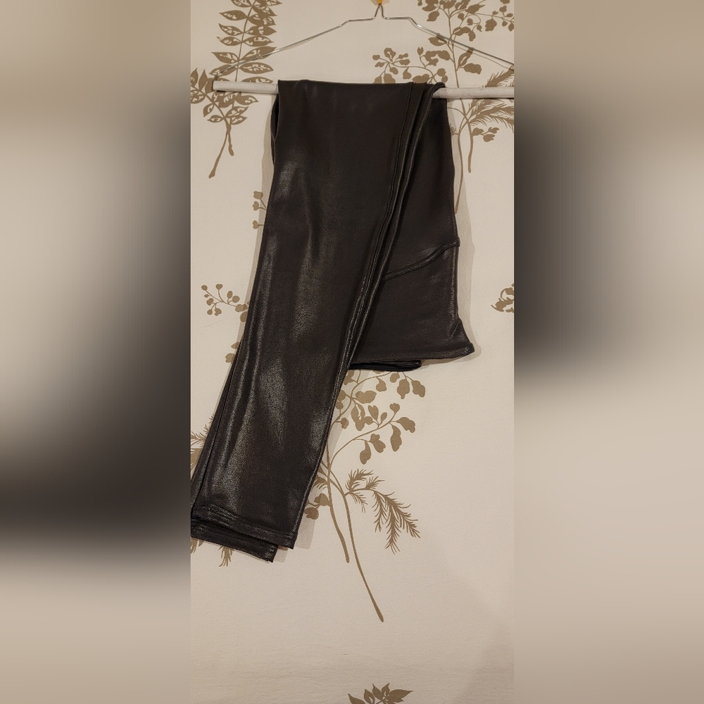 Faux leather Spankx leggings